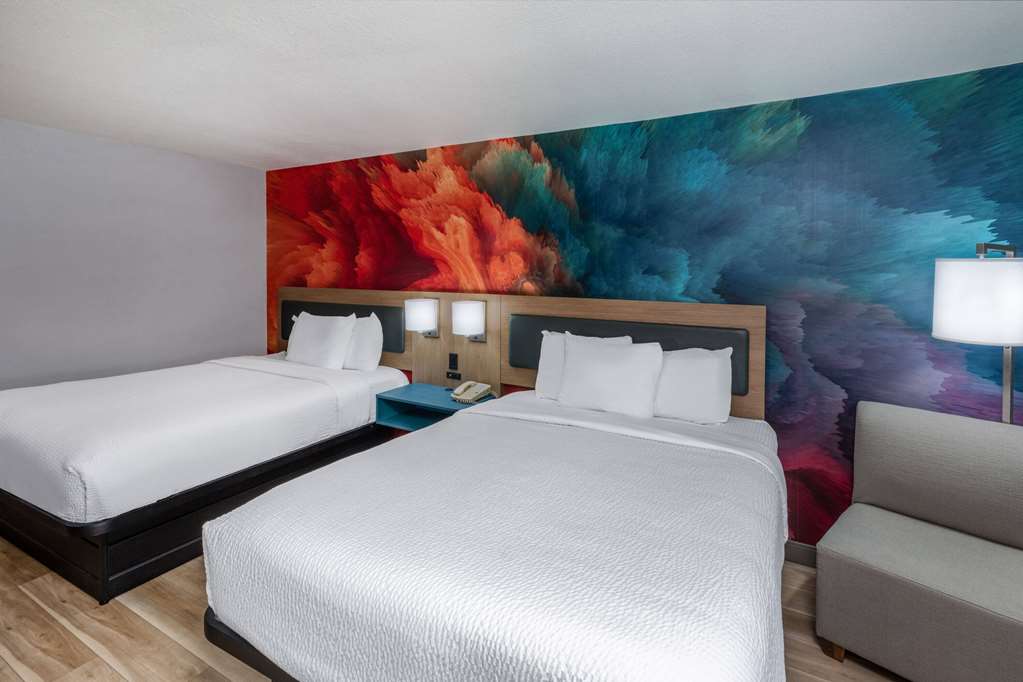 La Quinta Inn & Suites by Wyndham New Braunfels - photo 27