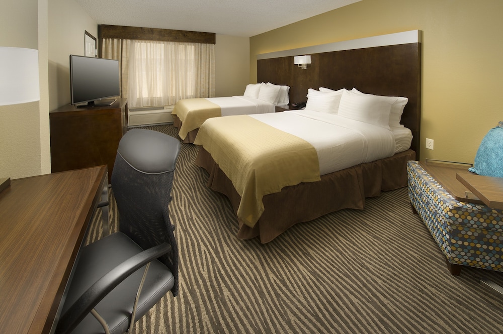 Holiday Inn El Paso Airport by IHG - photo 11