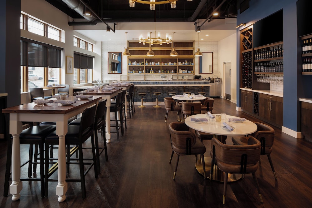 Hotel Indigo West Chester Downtown by IHG - photo 37