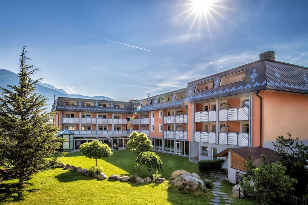 Aktiv & Wellnesshotel Zentral — hotel in Prato Allo Stelvio