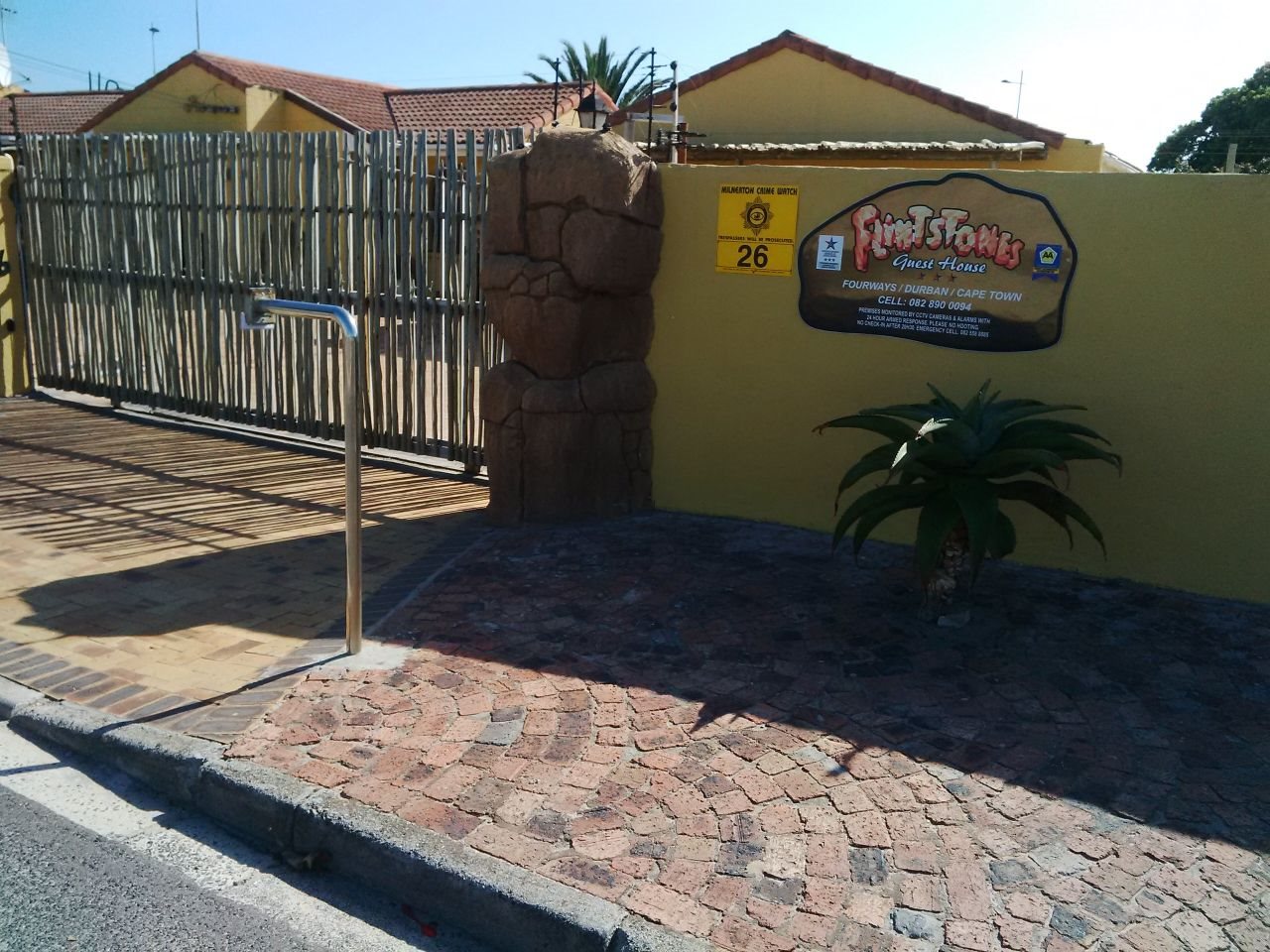 Flintstones Guest House Cape Town
