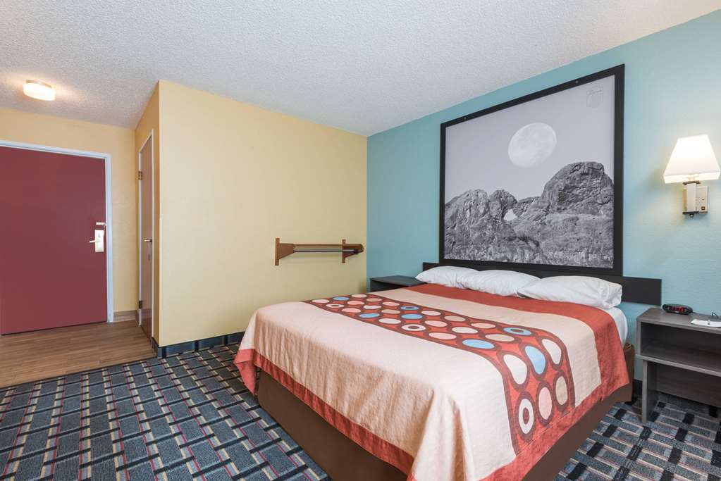 Super 8 by Wyndham Henderson North East Denver - photo 10
