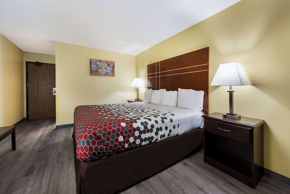 Econo Lodge Spotsylvania Town Center - photo 24