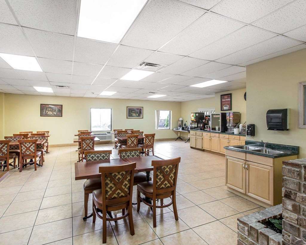 Econo Lodge Dalton West - photo 26
