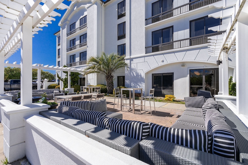 Hotel Alice At Atlantic Beach - photo 32