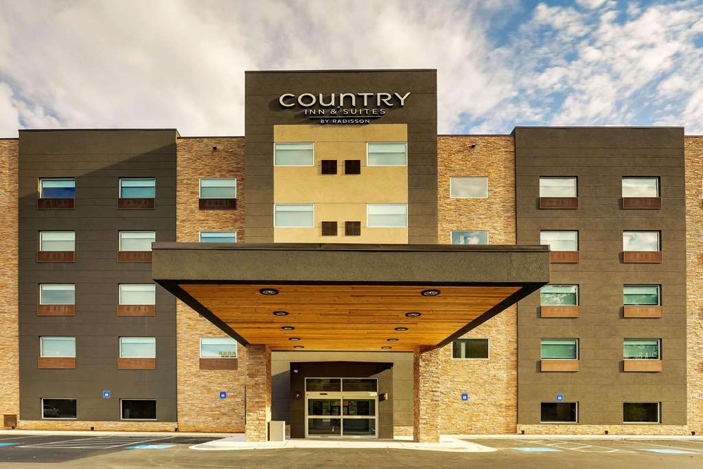 Country Inn & Suites by Radisson Cumming near Northside Hospital Forsyth — hotel in Cumming