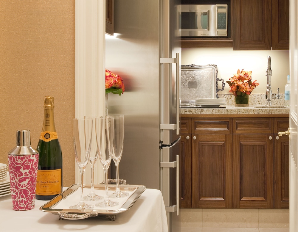 The Pierre A Taj Hotel New York - photo 31