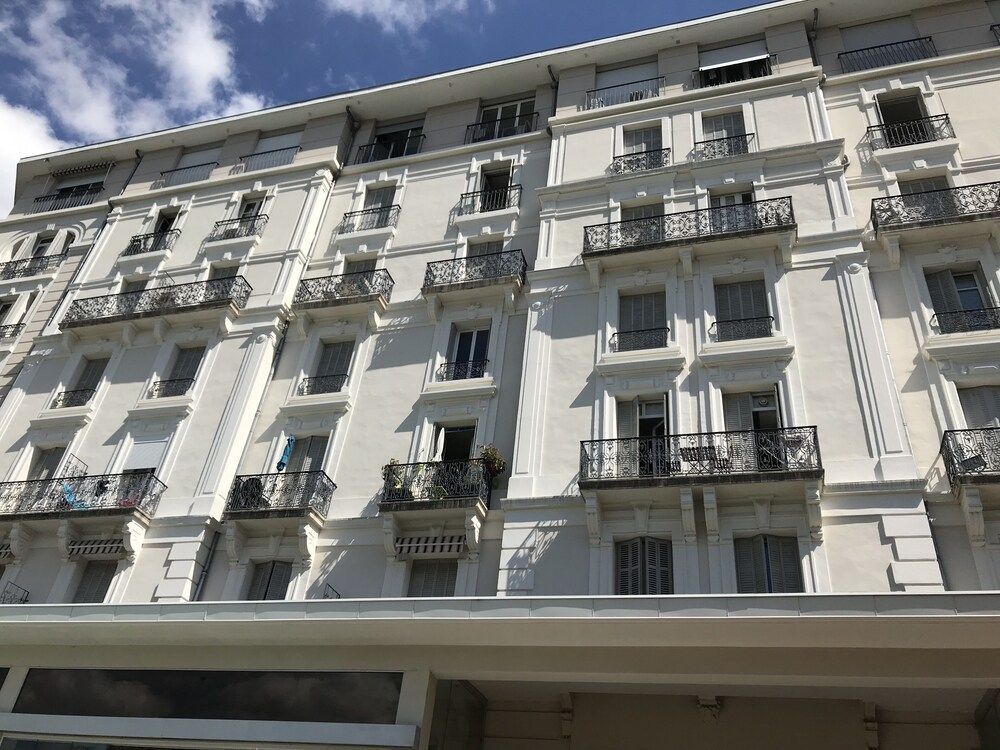 Aparté — 4-Star Luxury Hotel in Aix-Les-Bains, France