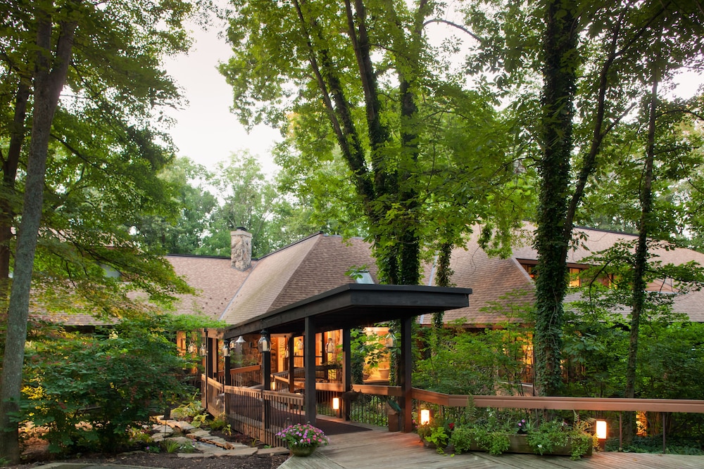 The Inn At Honey Run — hotel in Millersburg
