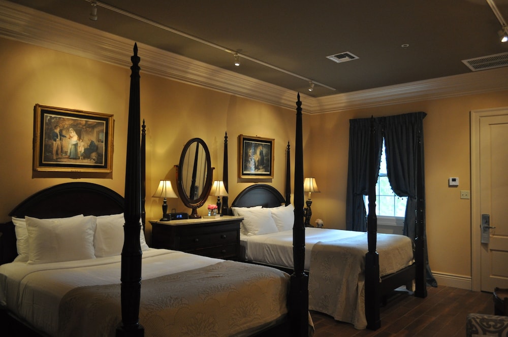 Houmas House Plantation and Gardens - photo 2