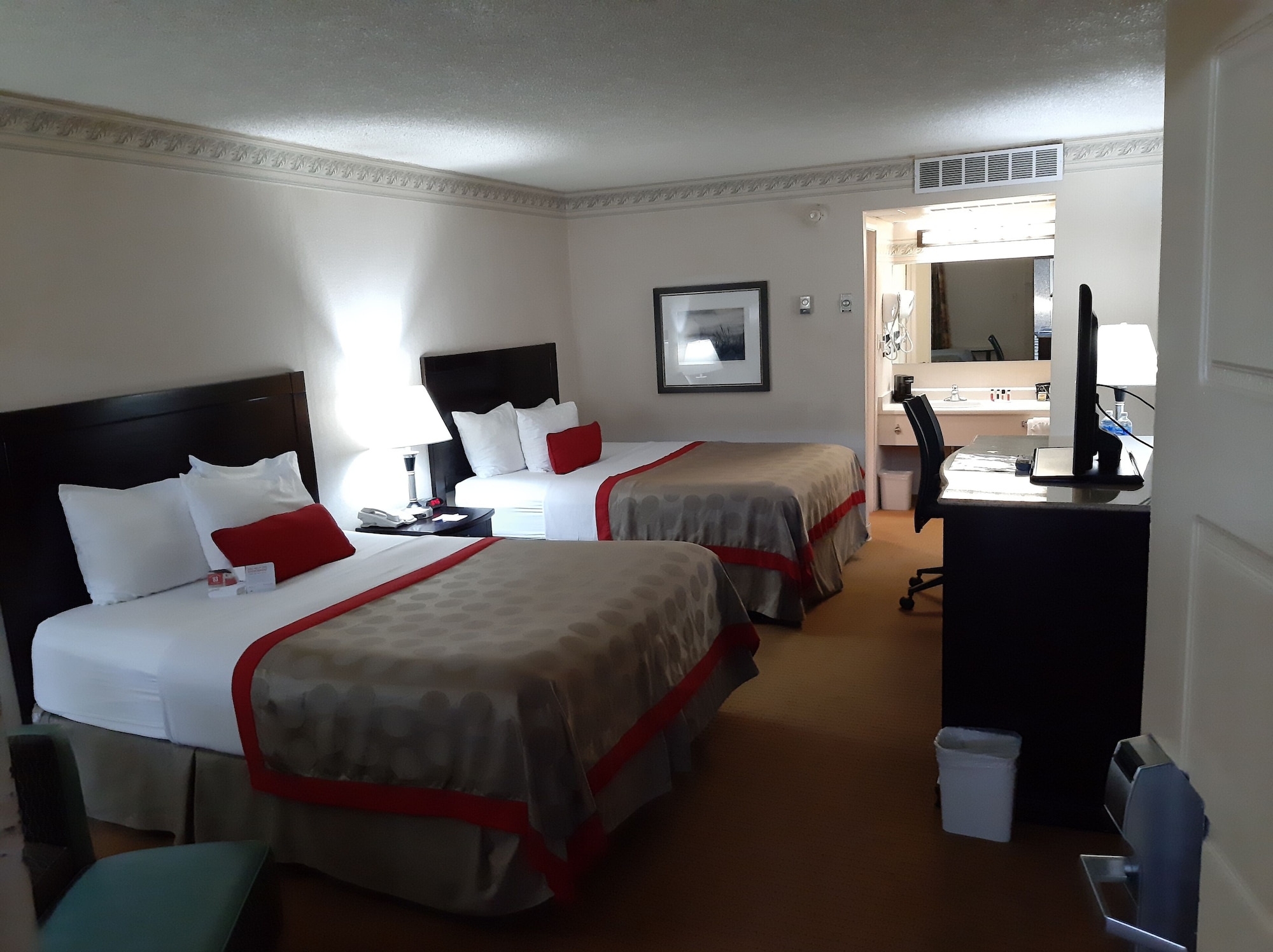 Ramada by Wyndham Sterling - photo 3