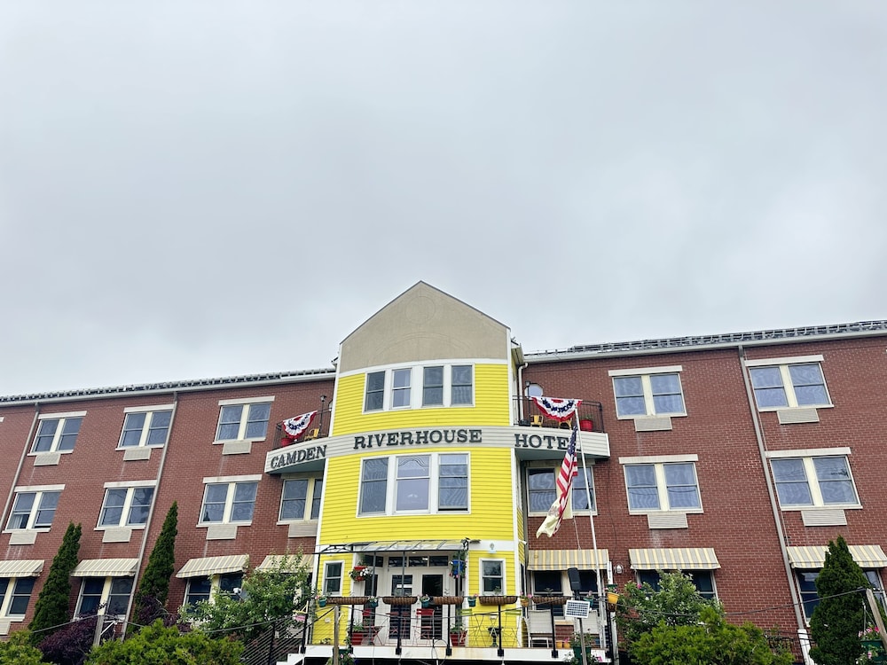 Camden Riverhouse Hotel in Camden, United States