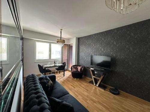 Royal Casa — 4-Star Luxury Hotel in Skopje, Republic of Macedonia