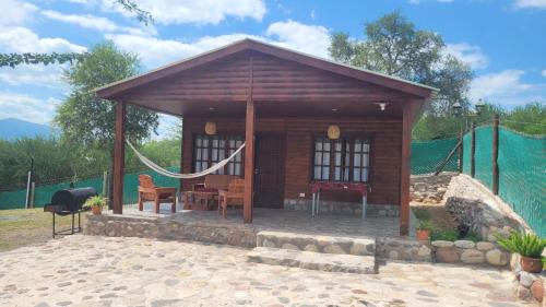 Cabaña Los Abuelos — hotel in Coronel Moldes