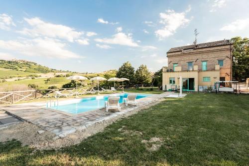 Villa Checco by MMega — 4-Star Luxury Hotel in Montedinove, Italy