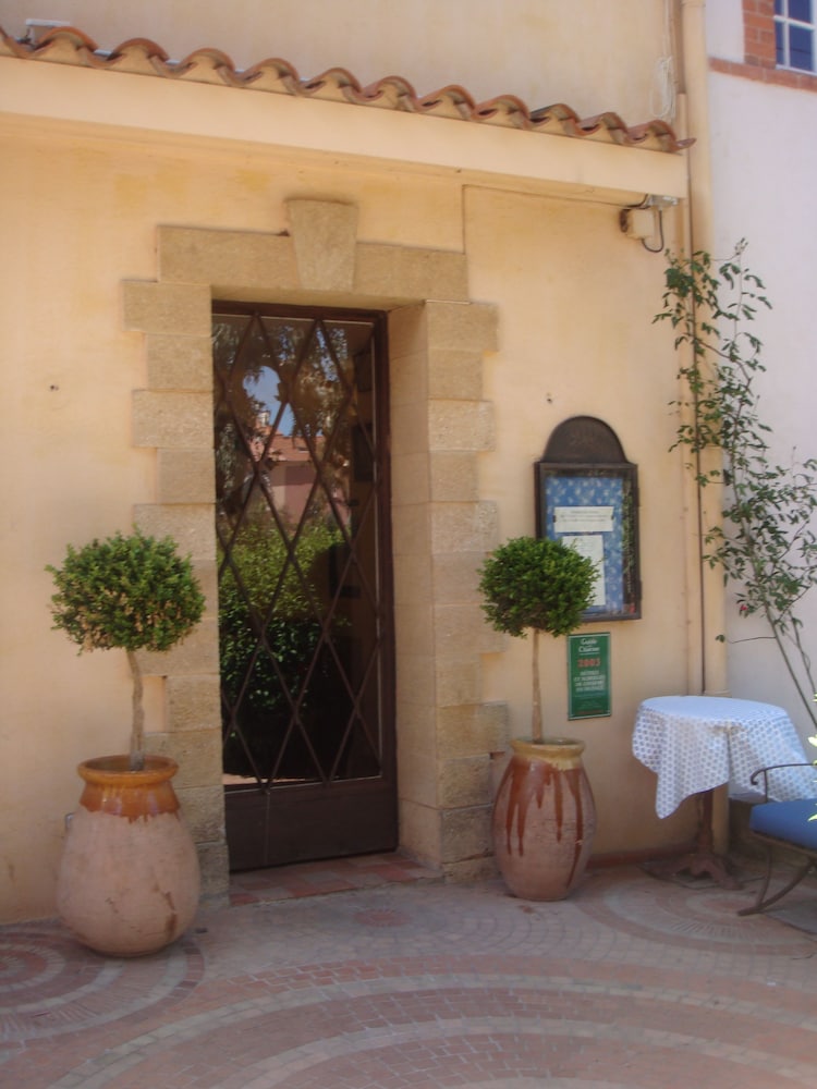 L’Auberge des Glycines in Hyeres, France