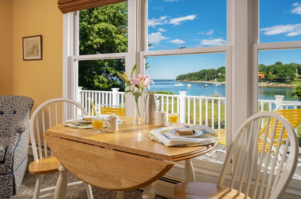 Dockside Guest Quarters & Restaurant - photo 32