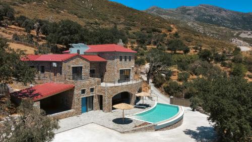 Drys Villas Mekoynida — 4-Star Luxury Hotel in Karystos, Greece