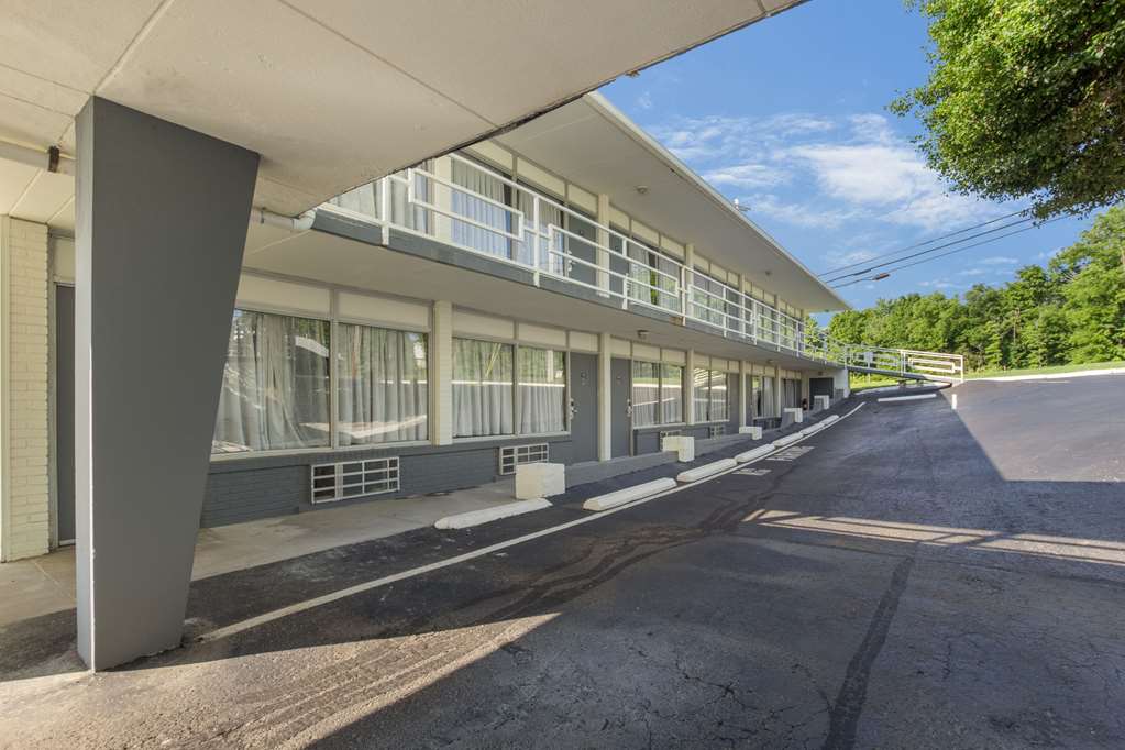 Econo Lodge Fort Knox - photo 4