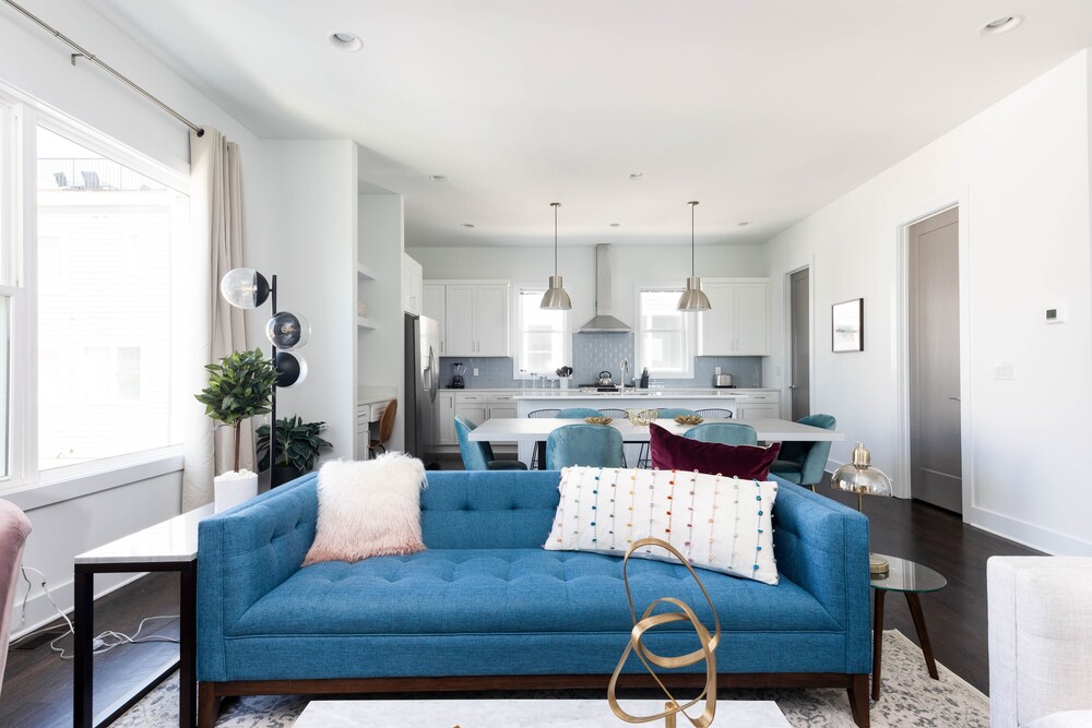 Domio Sylvan Park Vibrant 12br 3 Houses in Nashville, United States