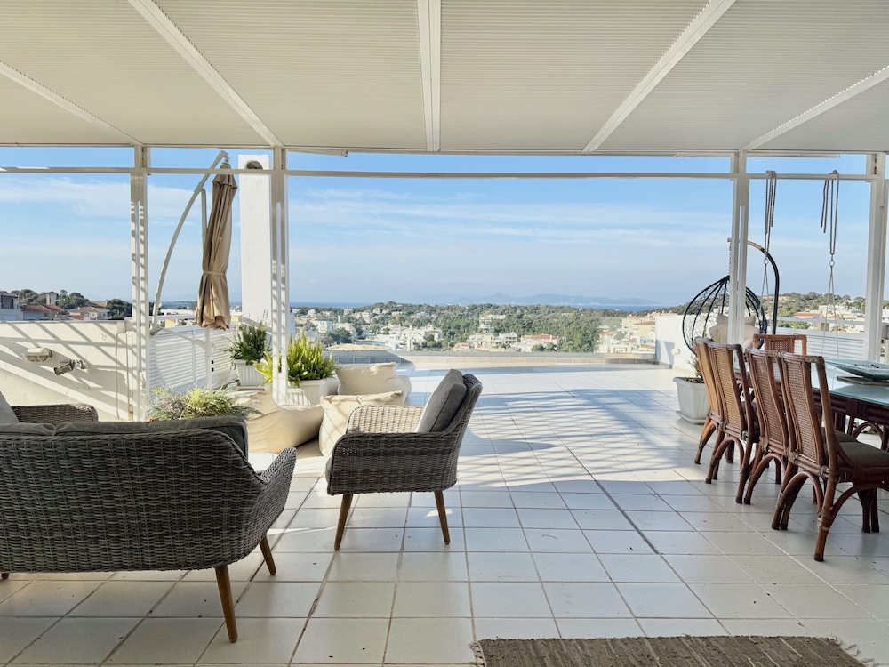 Villasonboard 3 Bedroom Penthouse Vouliagmeni — 4-Star Luxury Hotel in Athens, Greece