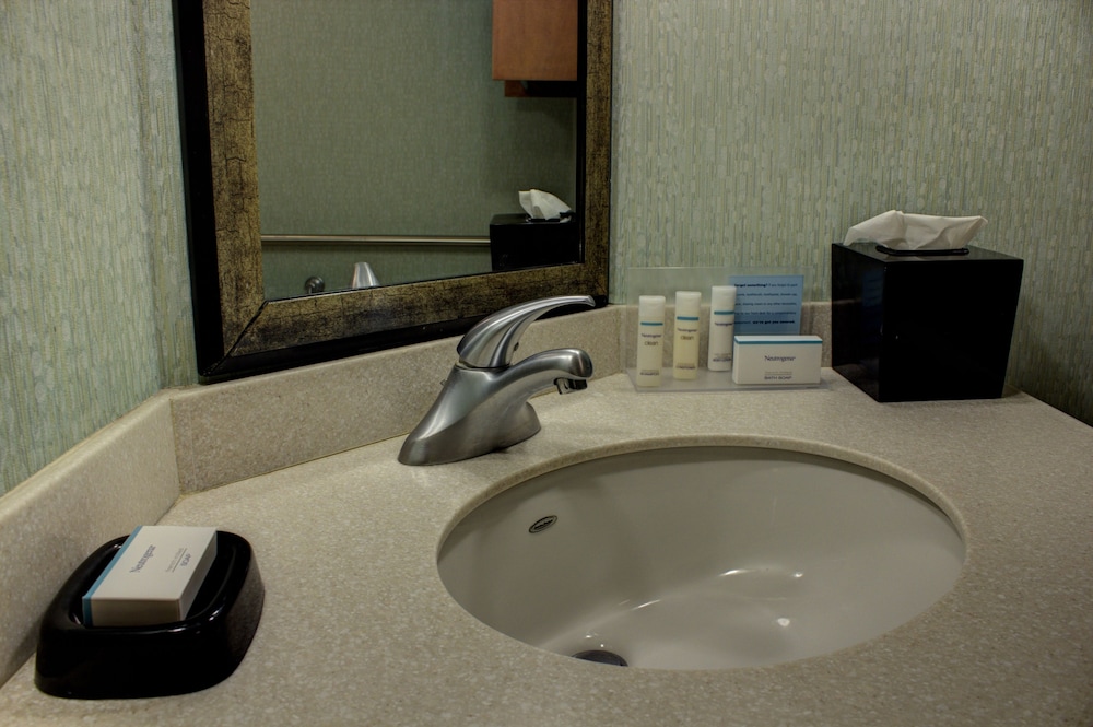 Hampton Inn Daytona Speedway - photo 39