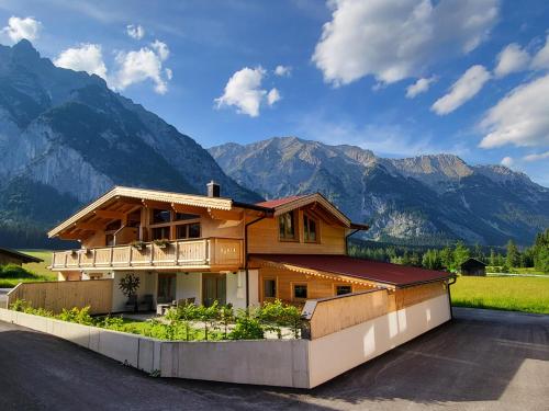 Chalet Leßner — 4-Star Luxury Hotel in Leutasch, Austria