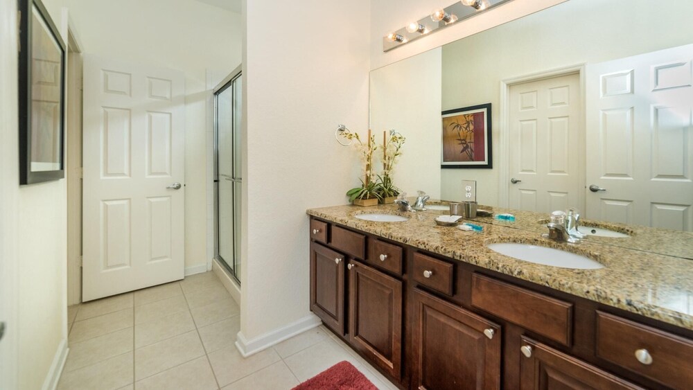2624 Daulby Street - photo 25