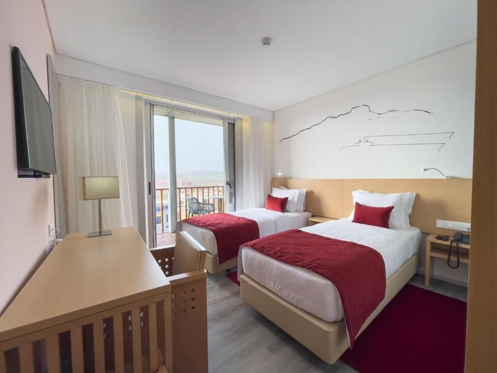 Happy Day Hotel — Praia — photo 4