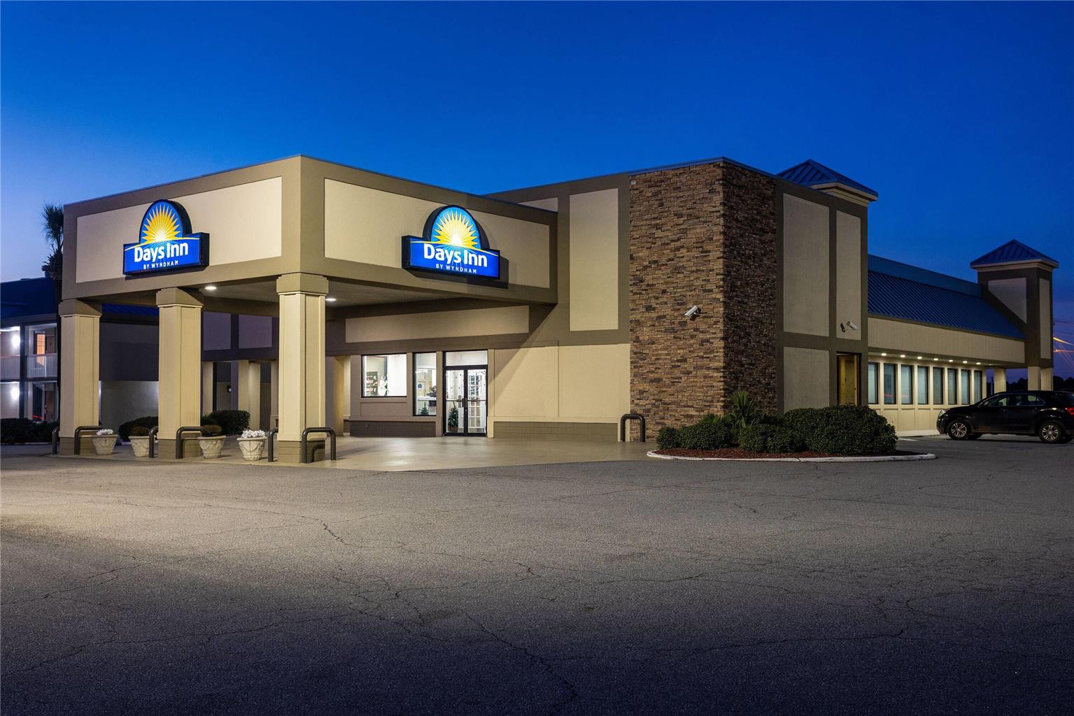 Days Inn by Wyndham Adel I 75 - photo 7