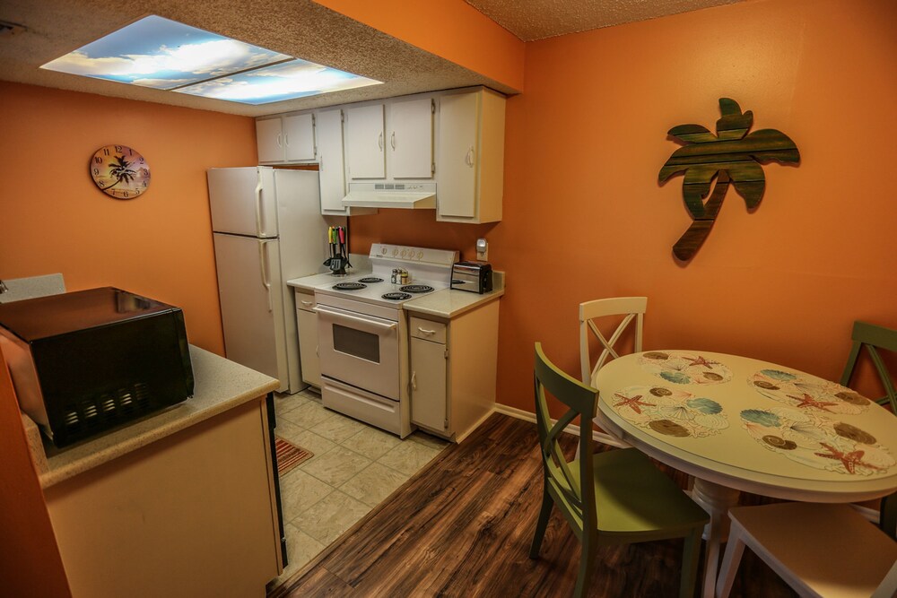 5301 Estero Serendipity Manor - photo 14