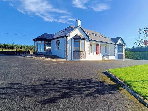 Tour House A Country Escape set in Natures Beauty — 4-Star Luxury Hotel in Youghal, Republic of Ireland
