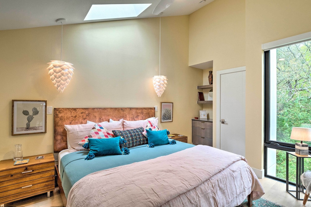 Stunning Austin Retreat w Pool 5 Mi to Downtown — Austin — photo 2