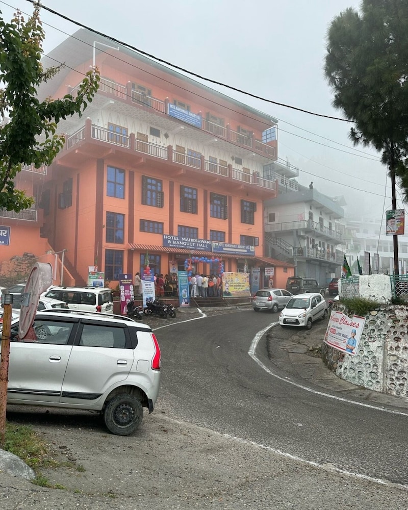 Goroomgo Maheshwari & Banquet Hall Tehri in Tehri, India
