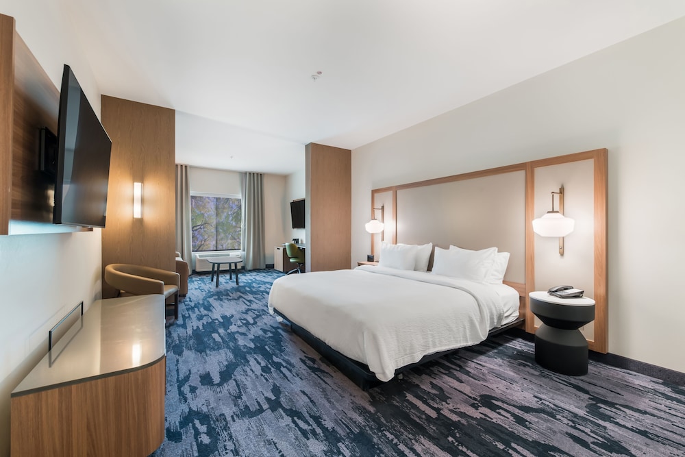 Fairfield by Marriott Inn & Suites Knoxville Clinton - photo 16