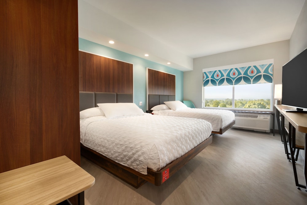 Tru by Hilton York - photo 10