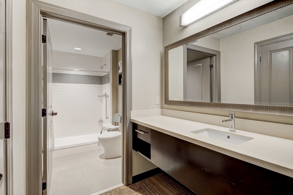 Staybridge Suites Baltimore Inner Harbor by IHG - photo 15