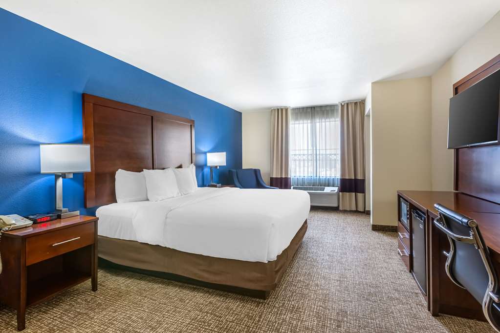 Comfort Inn & Suites Yuma I 8 - photo 15