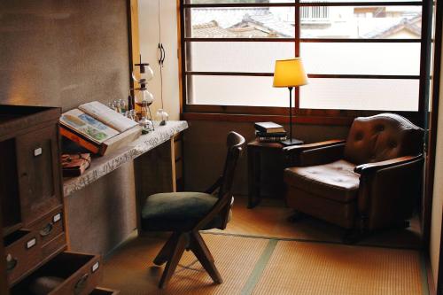 神倉書斎 Kamikura Hideaway — Shingu — photo 3