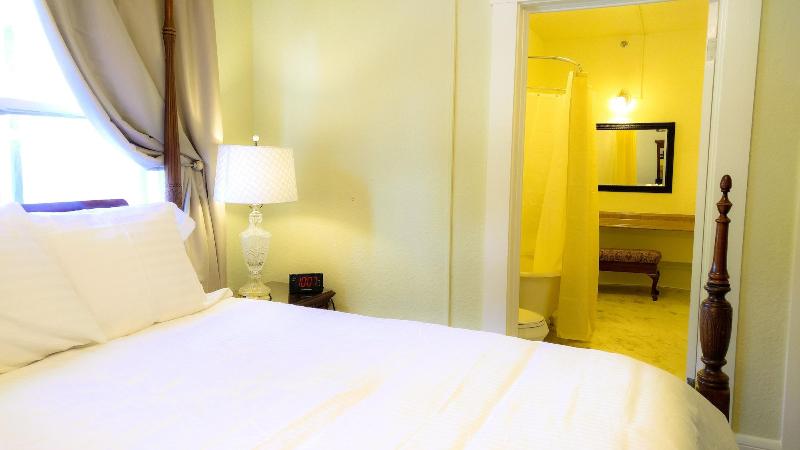 The DeLand Hotel - photo 47