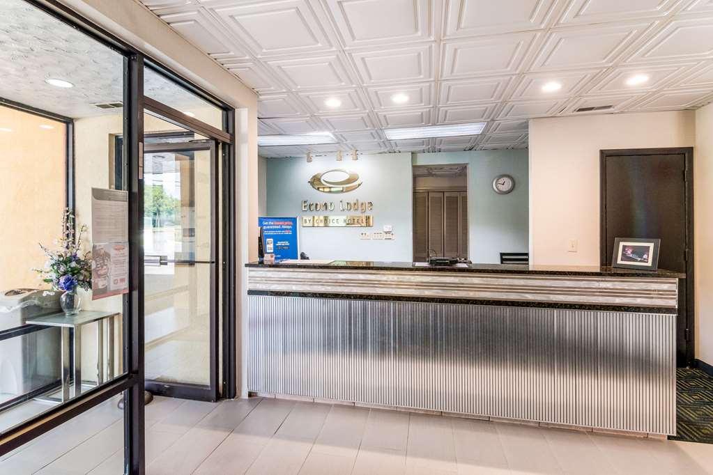 Econo Lodge Pocomoke City Hwy 13 - photo 4