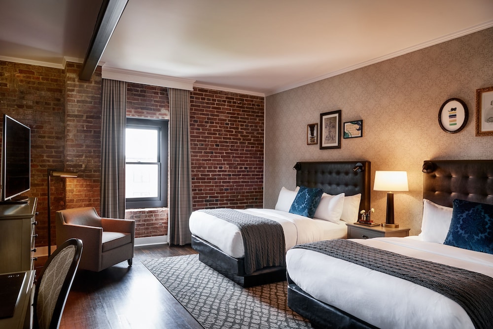 The Foundry Hotel Asheville Curio Collection by Hilton - photo 6