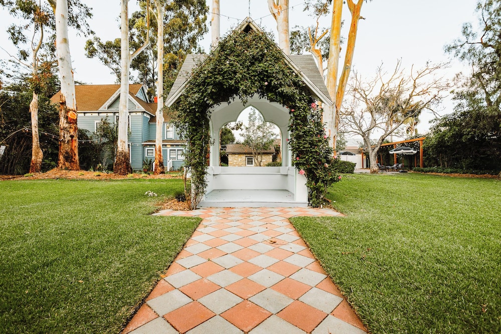 Kaleidoscope Inn & Gardens - photo 90