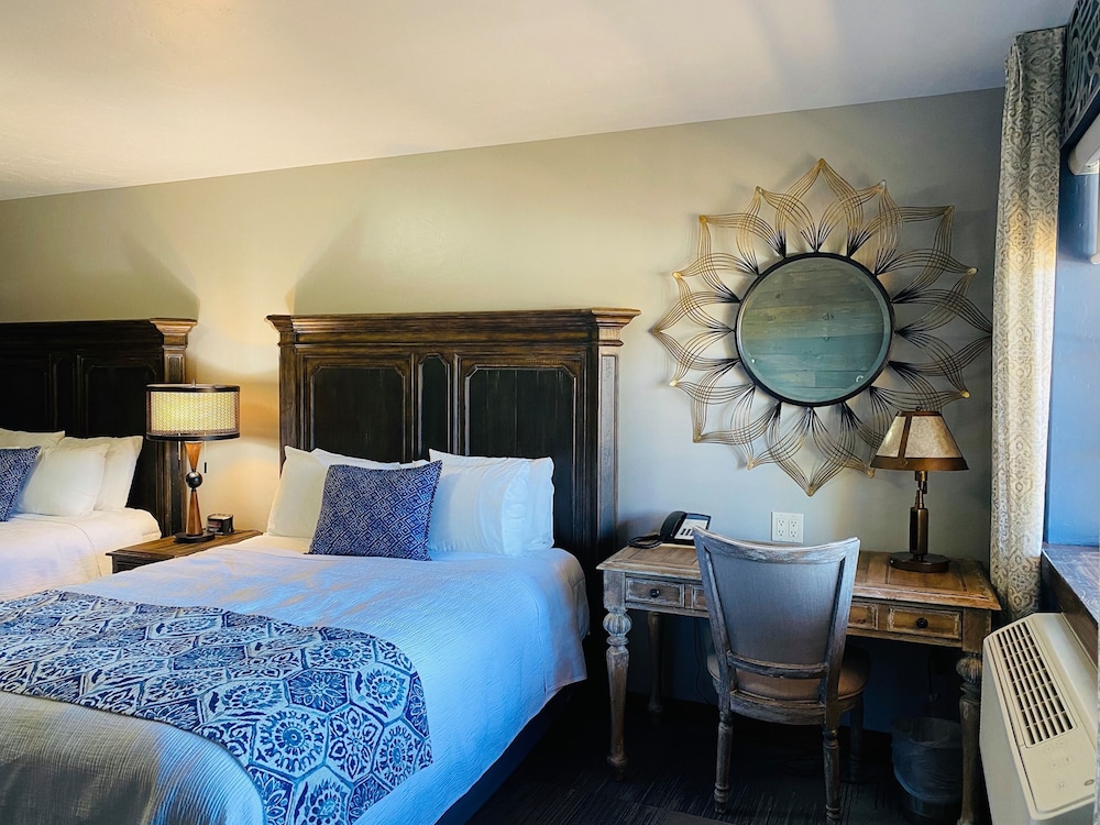 Desert Rose Resort & Cabins - photo 12