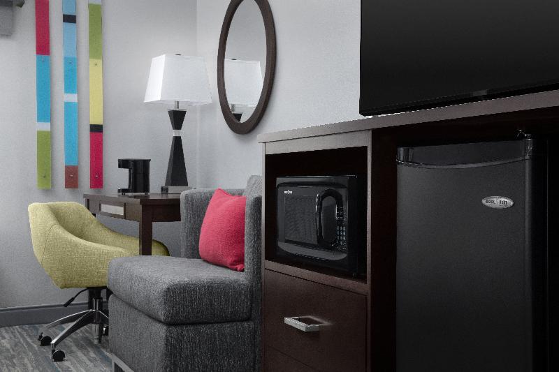 Hampton Inn Statesboro - photo 13