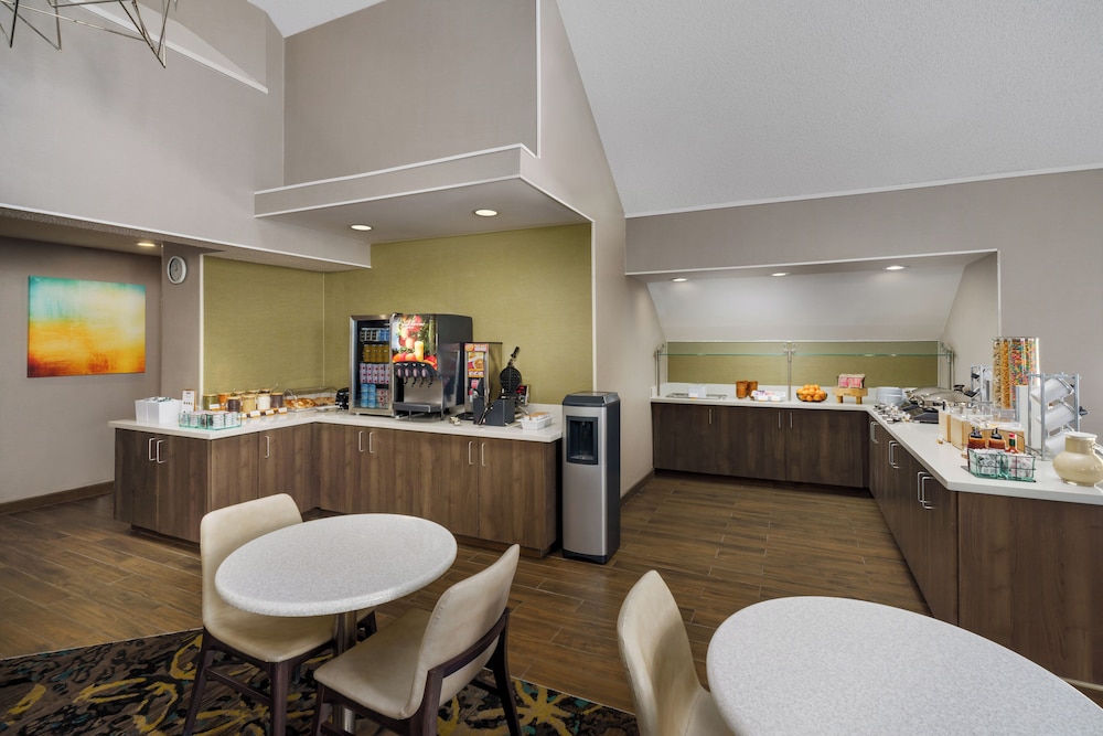 Residence Inn by Marriott Seattle Bellevue - photo 34