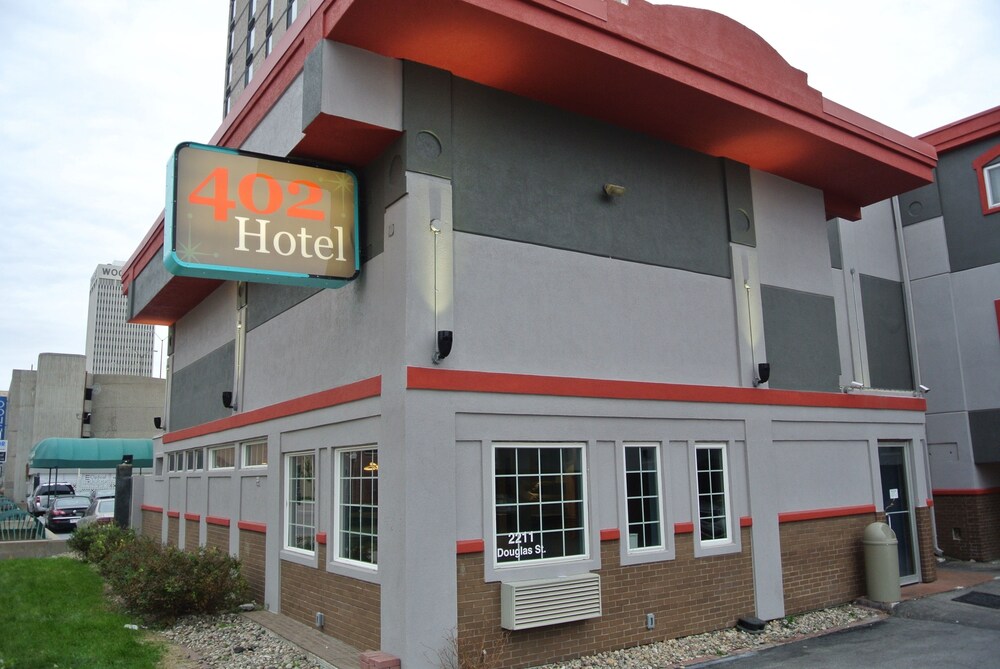 402 Hotel - photo 33
