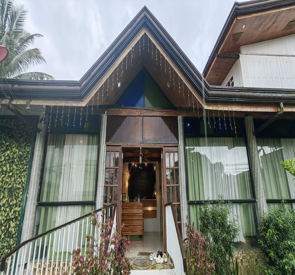 Cozy Princesa Hotel - last minute hotel in Manila