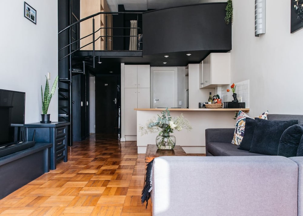 City Loft Loadshedding Free