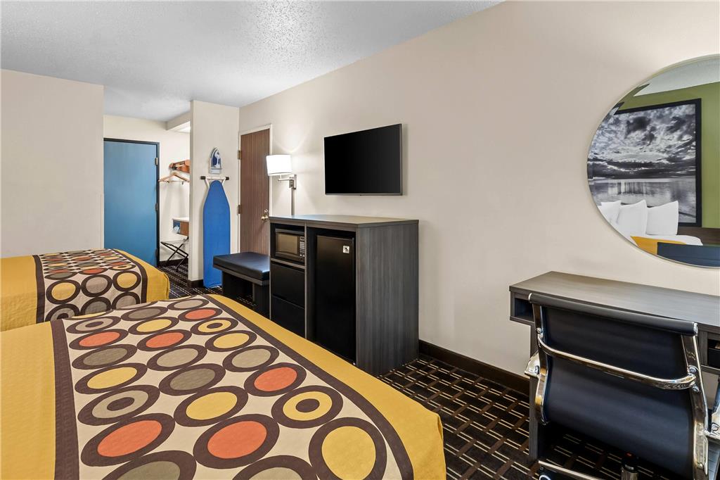 Super 8 by Wyndham Watertown WI - photo 17